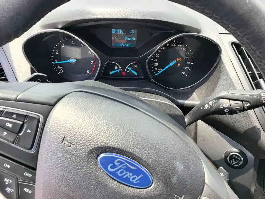 Ford Kuga 2017 — фото 13