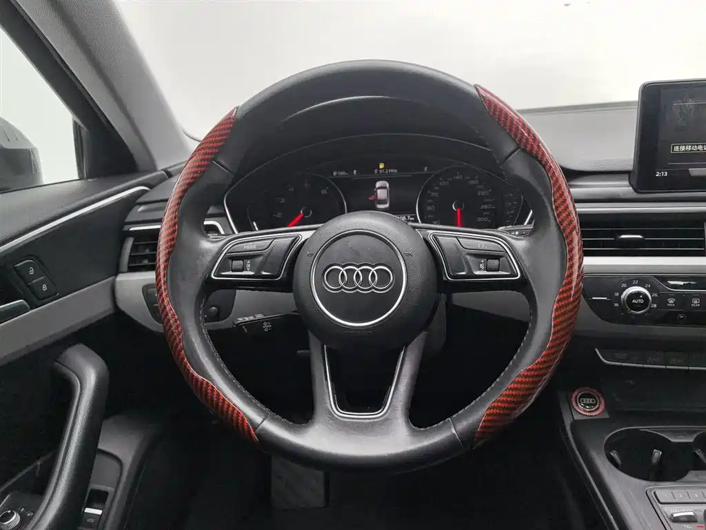 Audi A4L 2019 — фото 11