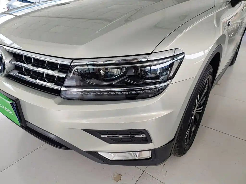 Volkswagen Tiguan L 2018 — фото 20