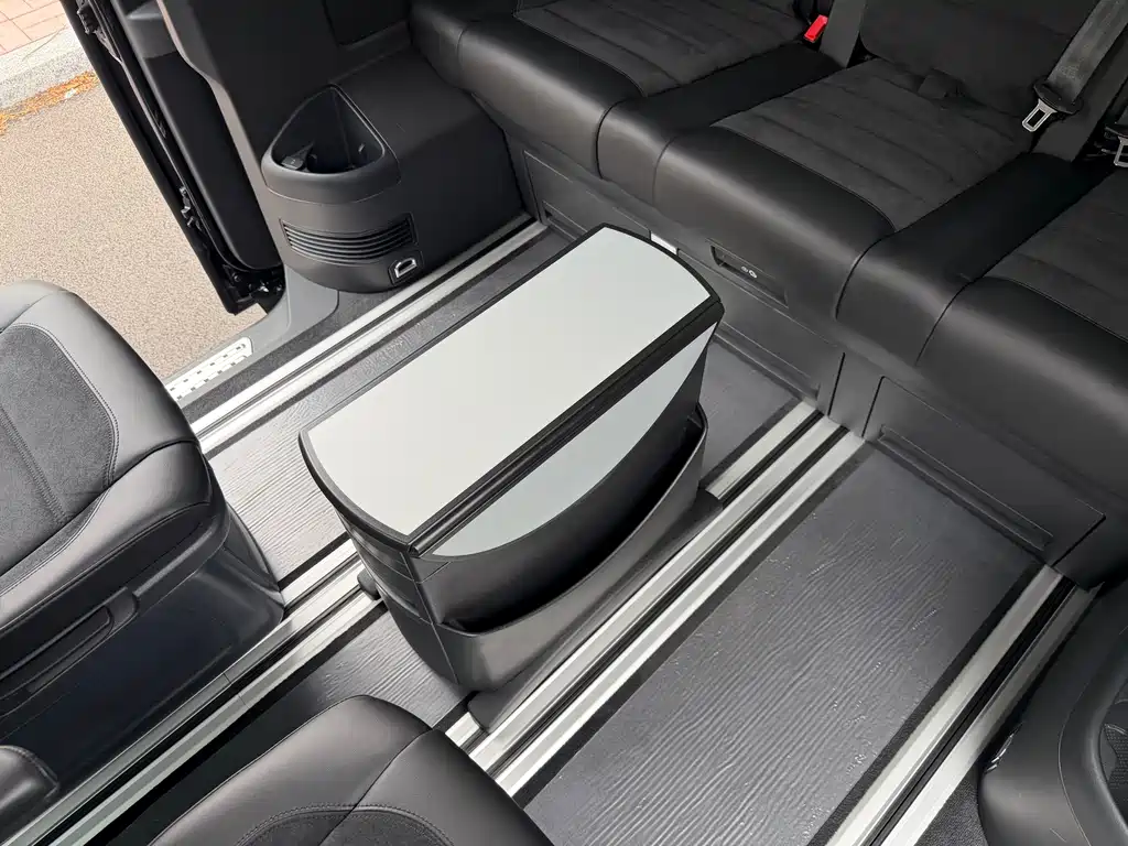 Volkswagen Multivan 2019 — фото 21