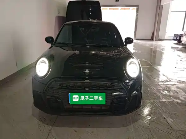 MINI MINI 2022
