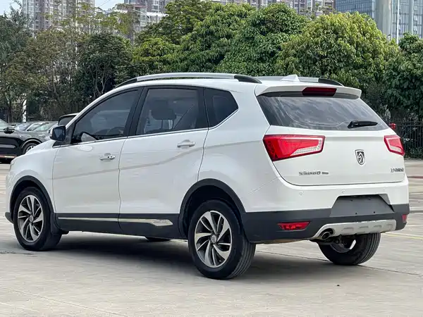 Baojun 560 2016