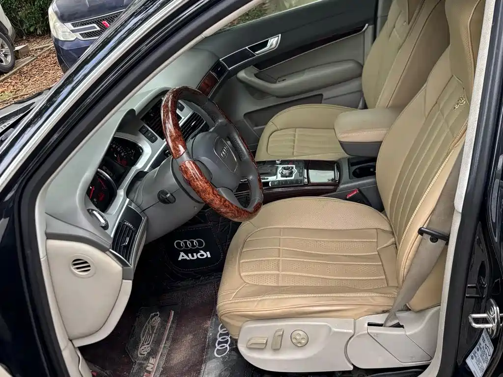 Audi A6L 2011