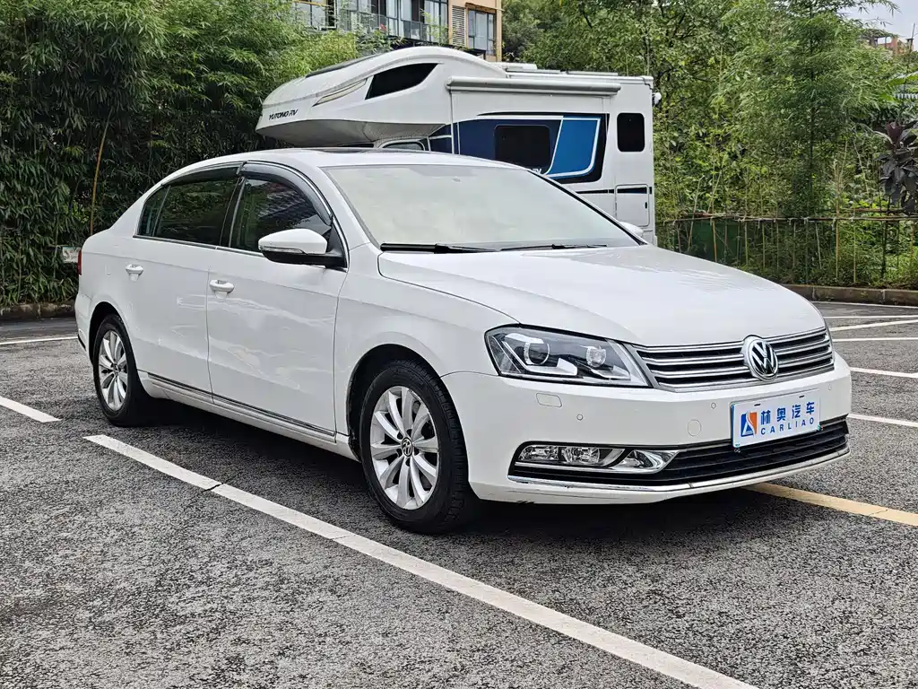 Volkswagen Magotan 2012
