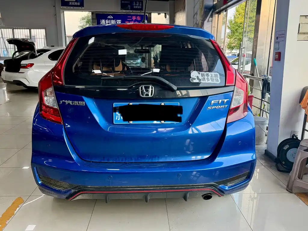 Honda Fit 2018 — фото 9