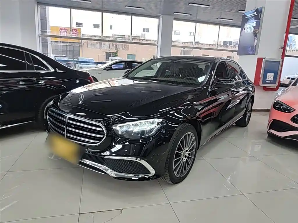 Mercedes-Benz E-Class 2023 — фото 1
