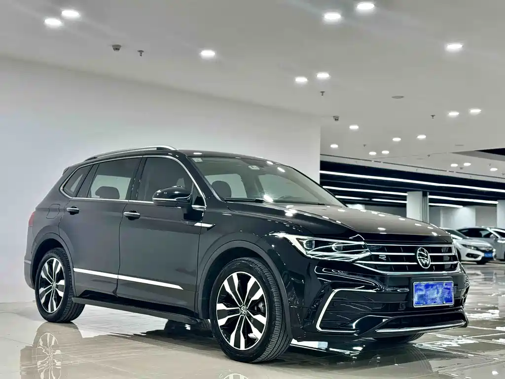 Volkswagen Tiguan L 2021 — фото 3