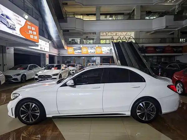 Mercedes-Benz C-Class 2019