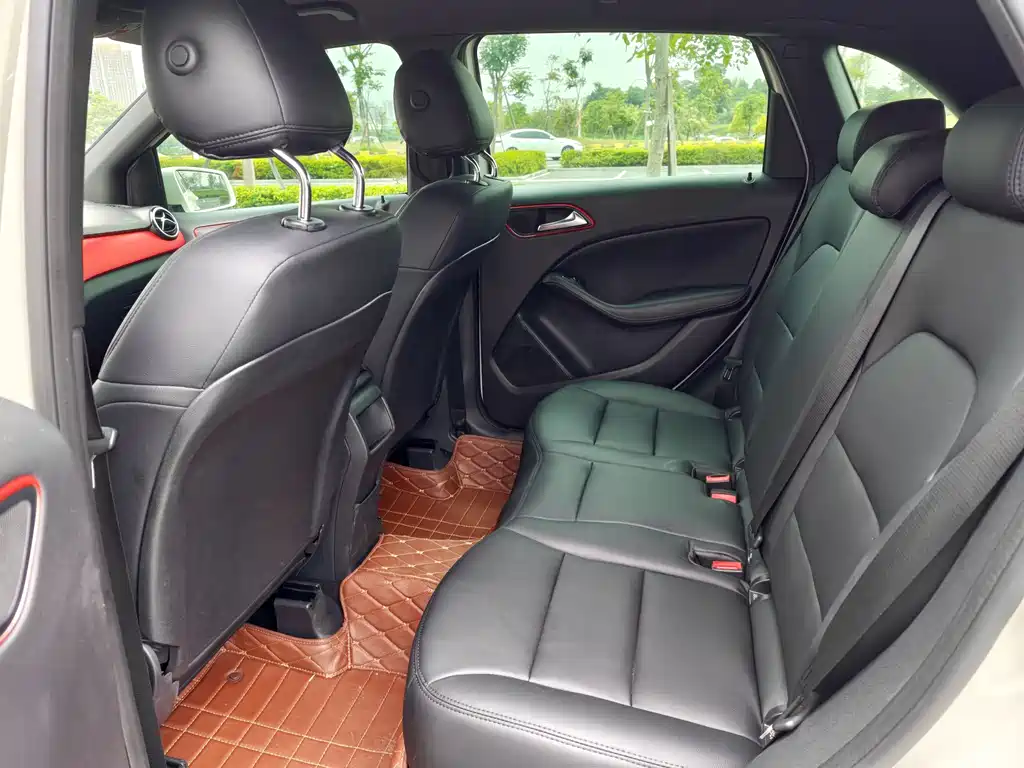 Mercedes-Benz B-Class 2017 — фото 10