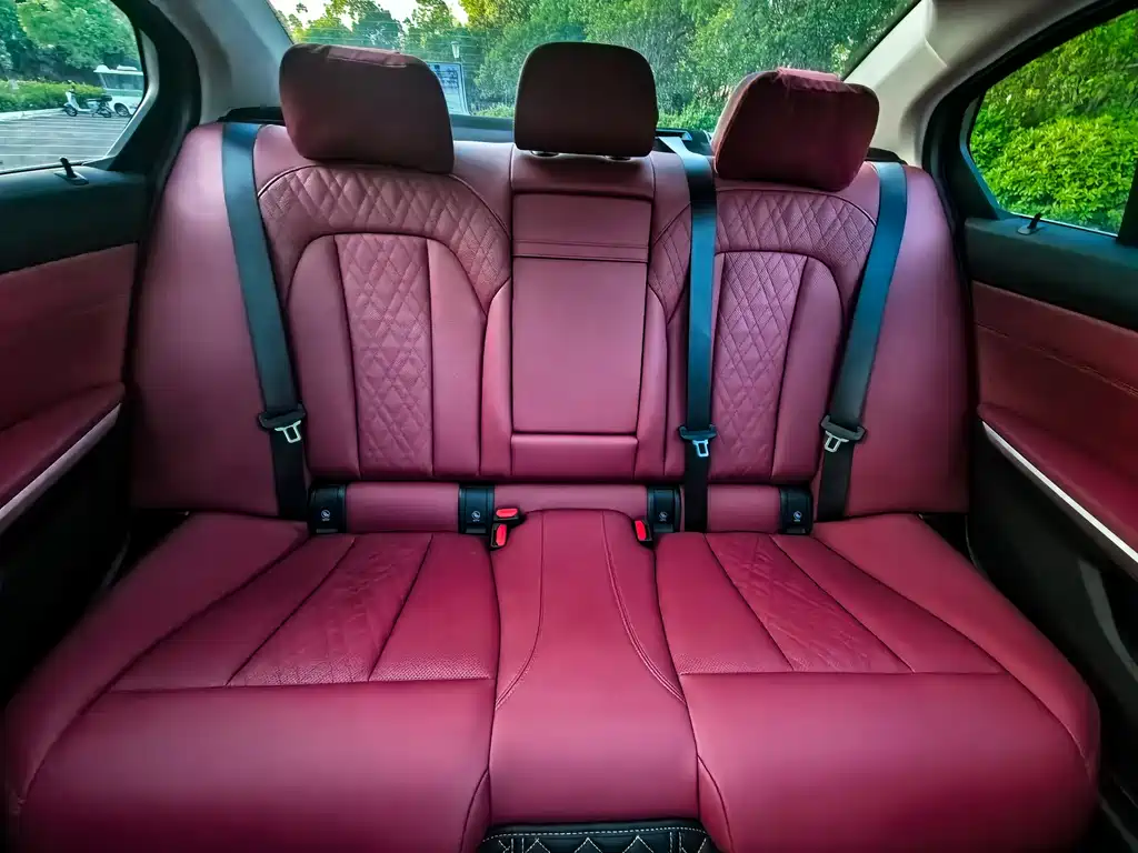 BMW i3 2024 — фото 14