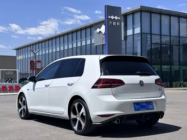 Volkswagen Golf GTI 2016