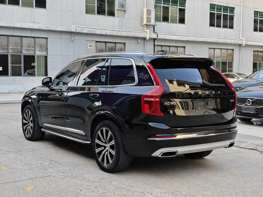 Volvo XC90 2020 — фото 8