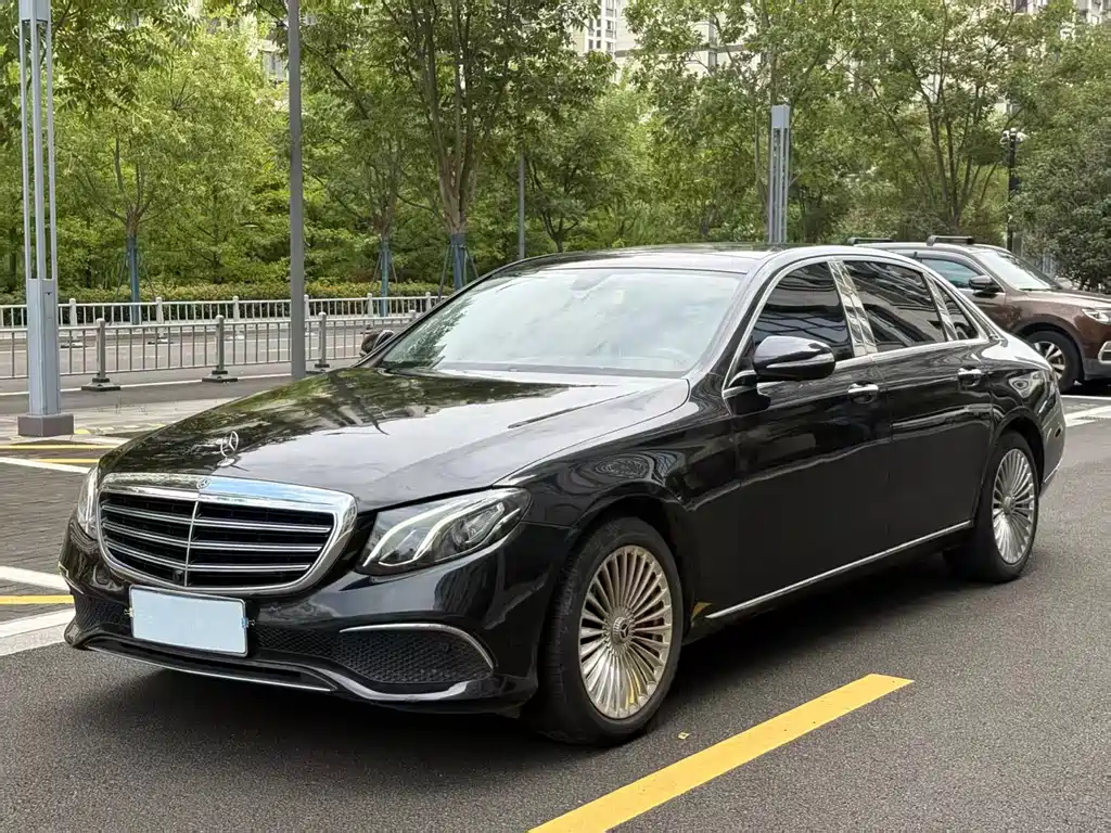 Mercedes-Benz E-Class 2019 — фото 1