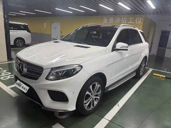 Mercedes-Benz GLE 2016