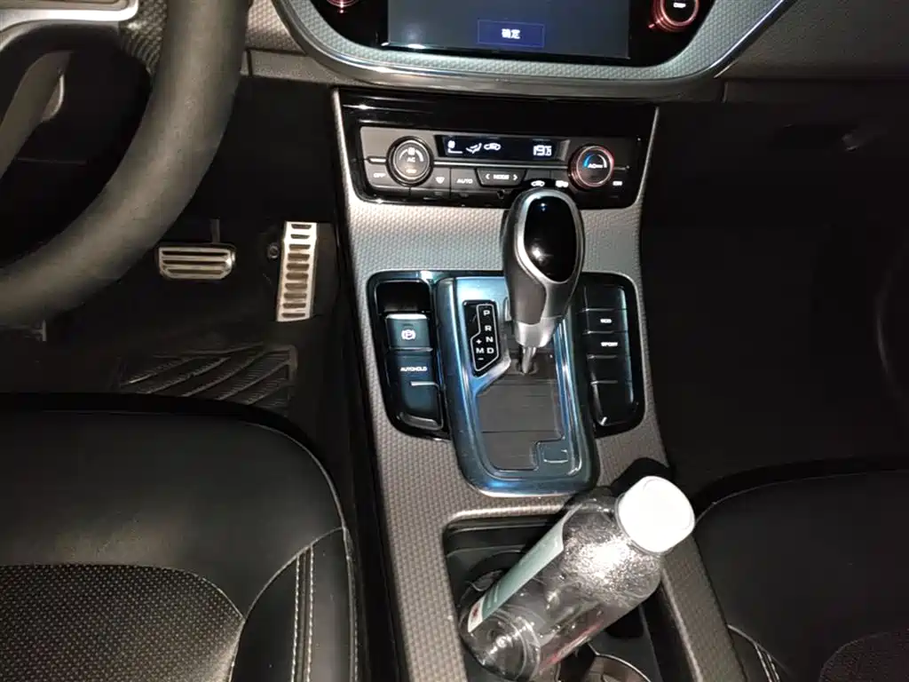 Geely Emgrand GS 2016 — фото 14