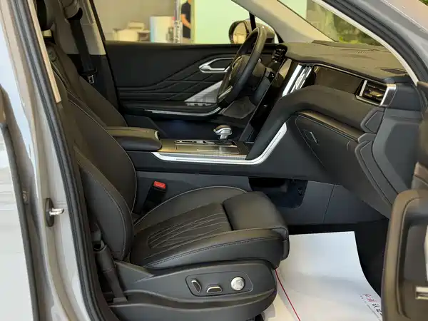 Hongqi HS7 PHEV 2024