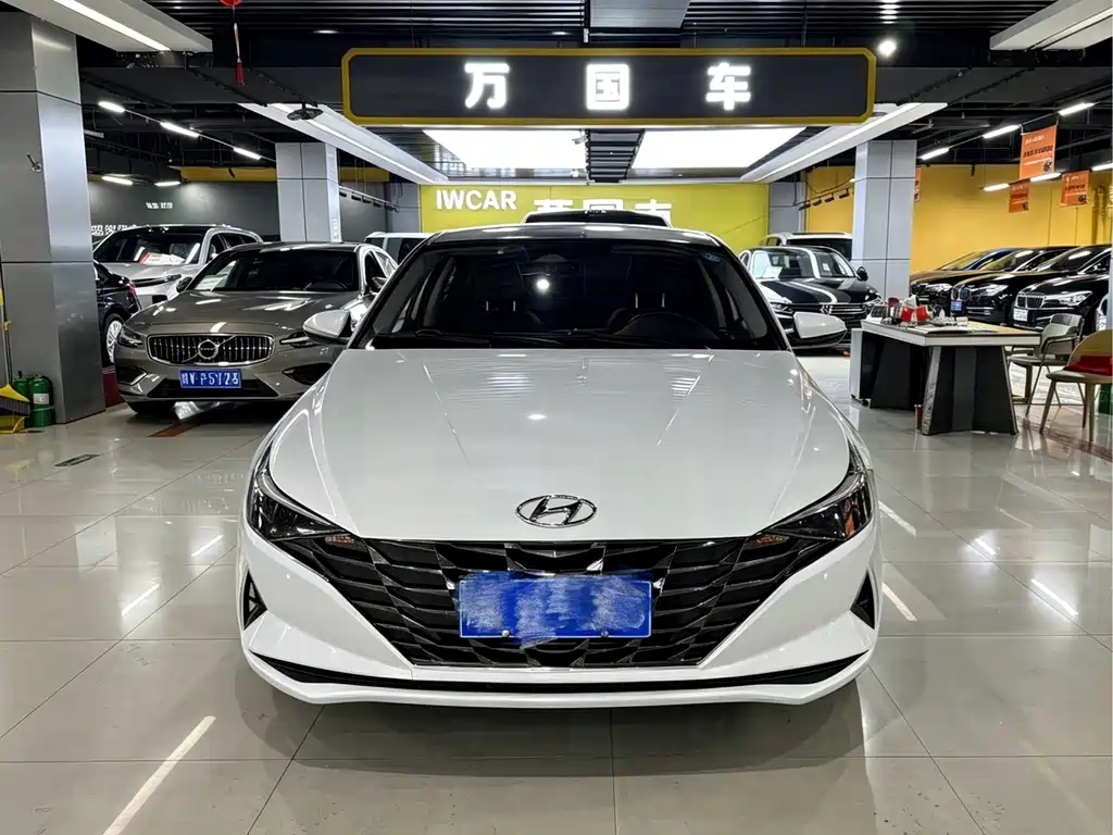 Hyundai Elantra 2021
