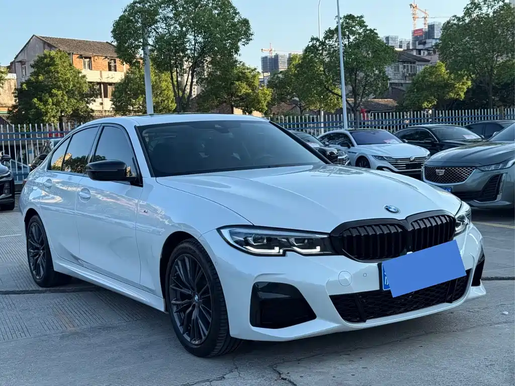 BMW 3 Series 2021