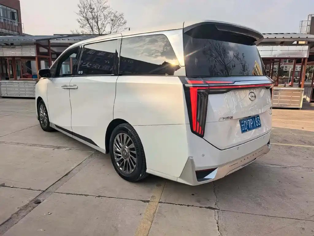 GAC Motor Trumpchi M8 2023 — фото 9