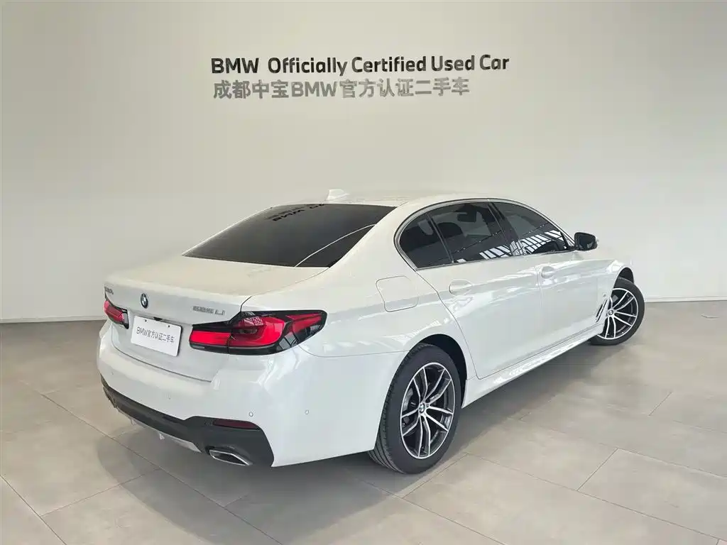 BMW 5 Series 2023 — фото 4