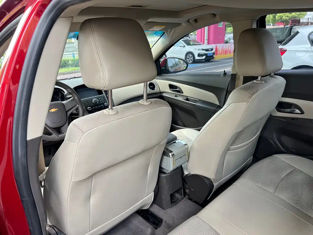 Chevrolet Cruze 2015 — фото 14
