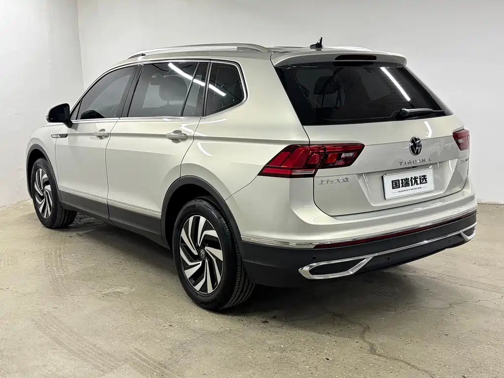 Volkswagen Tiguan L 2022
