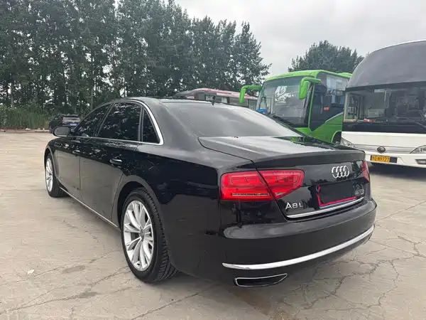 Audi A8 2013