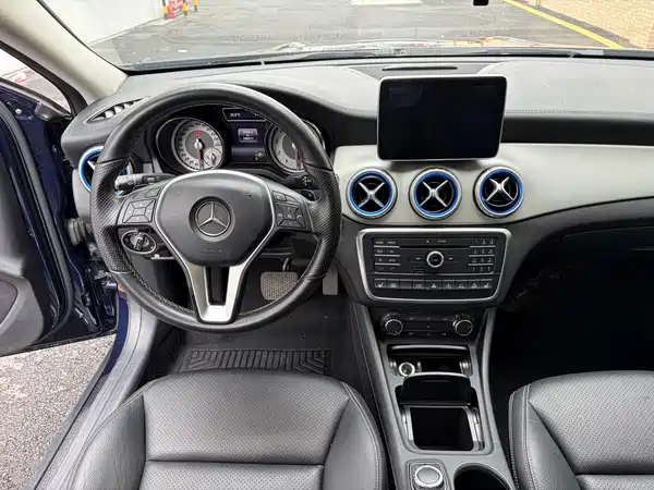 Mercedes-Benz GLA 2016