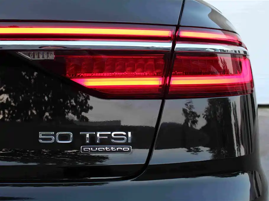 Audi A8 2020 — фото 17