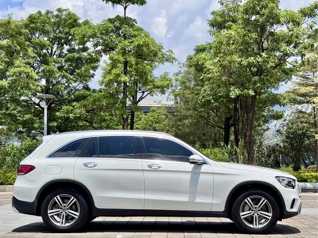 Mercedes-Benz GLC 2020 — фото 22