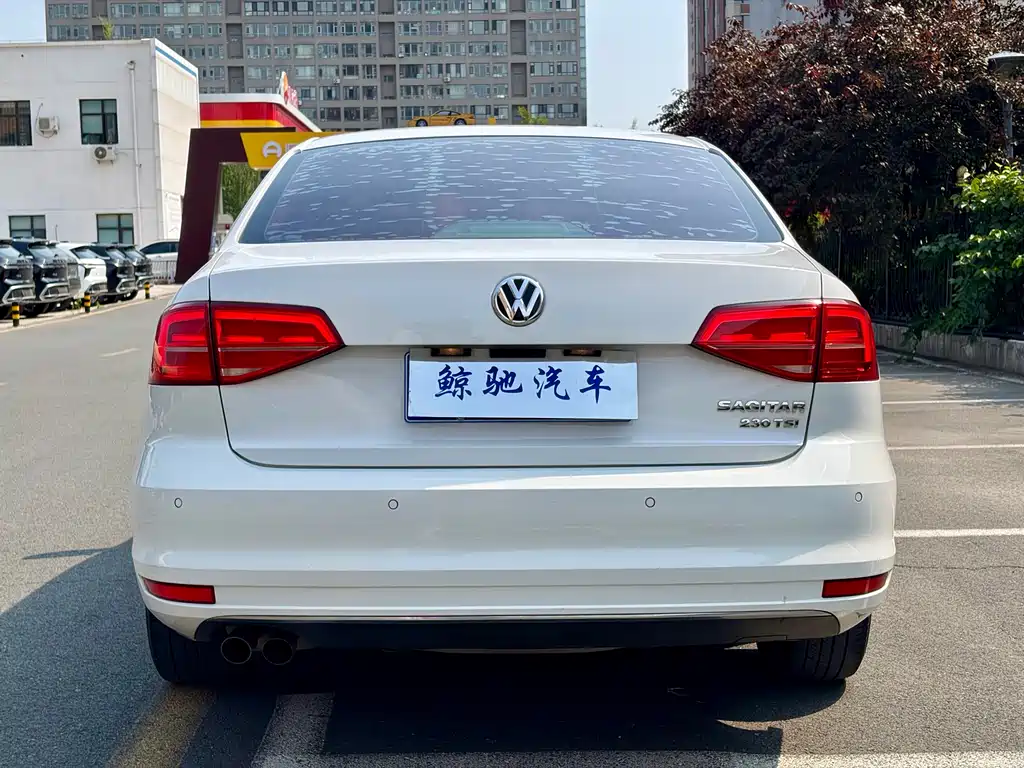 Volkswagen Sagitar 2017
