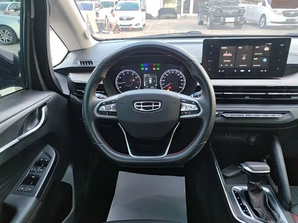 Geely Vision X3 2021 — фото 11