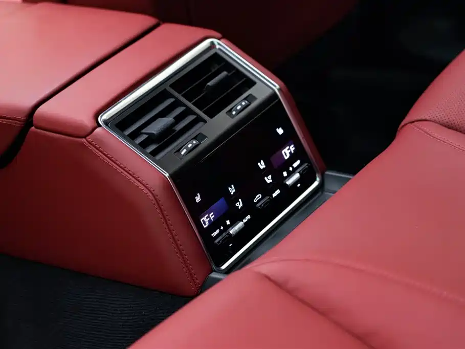 Porsche Panamera 2018 — фото 12
