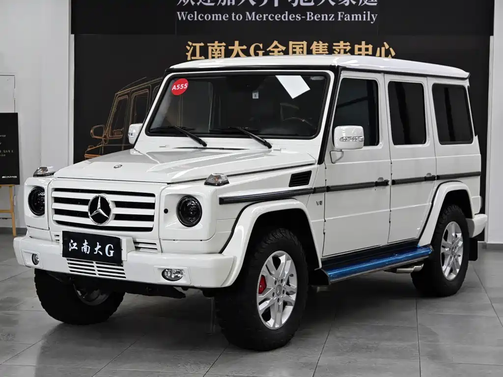 Mercedes-Benz G-Class 2012