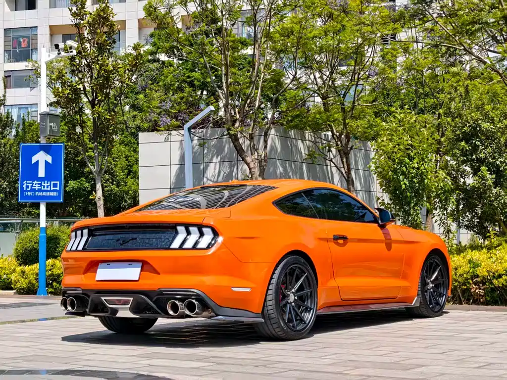 Ford Mustang 2020 — фото 7