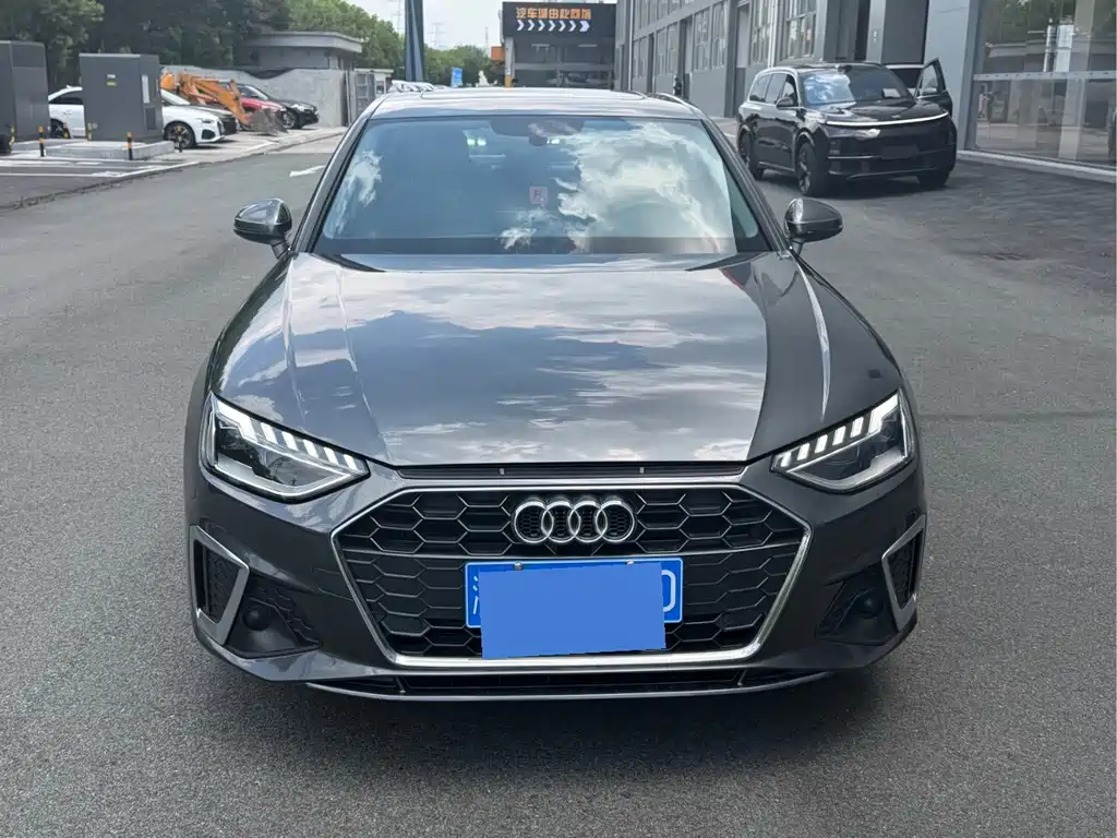 Audi A4L 2023