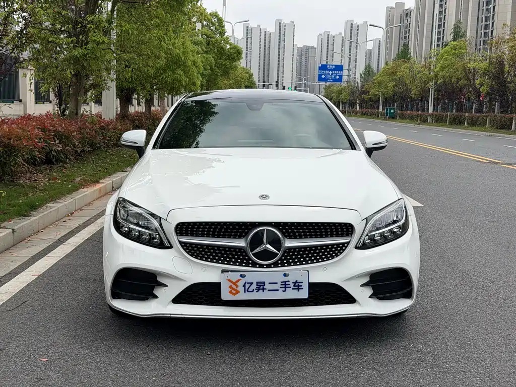 Mercedes-Benz C-Class 2020