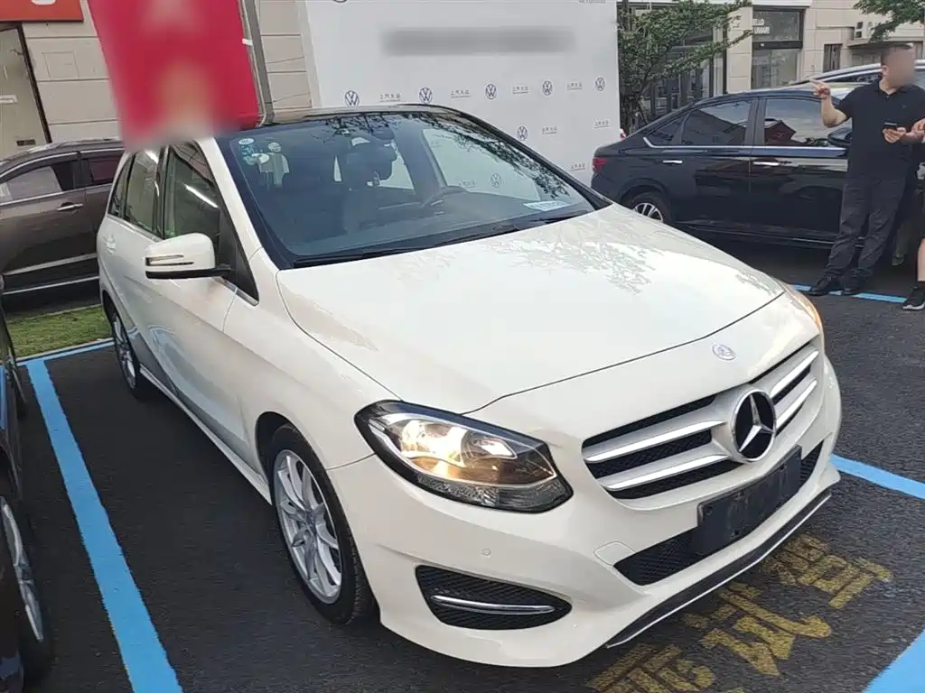 Mercedes-Benz B-Class 2016 — фото 4