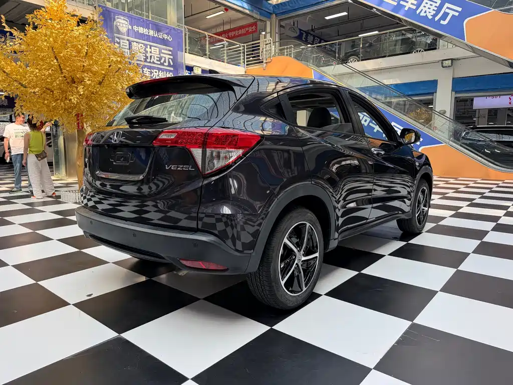 Honda Vezel 2021 — фото 19