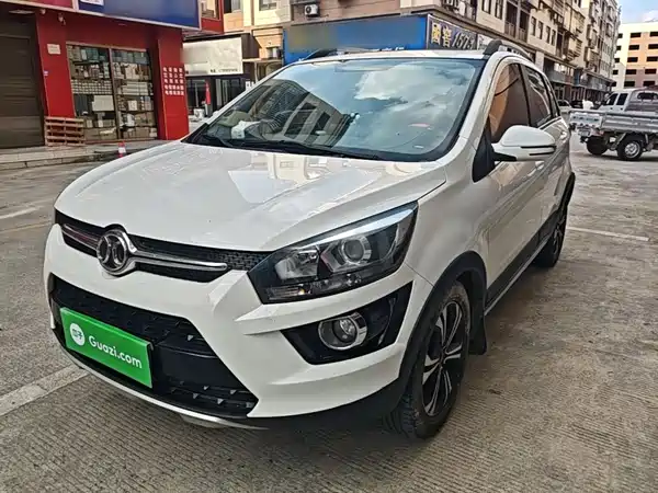 BAIC Shenbao X25 2016