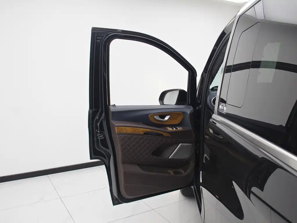 Mercedes-Benz Vito 2018 — фото 16