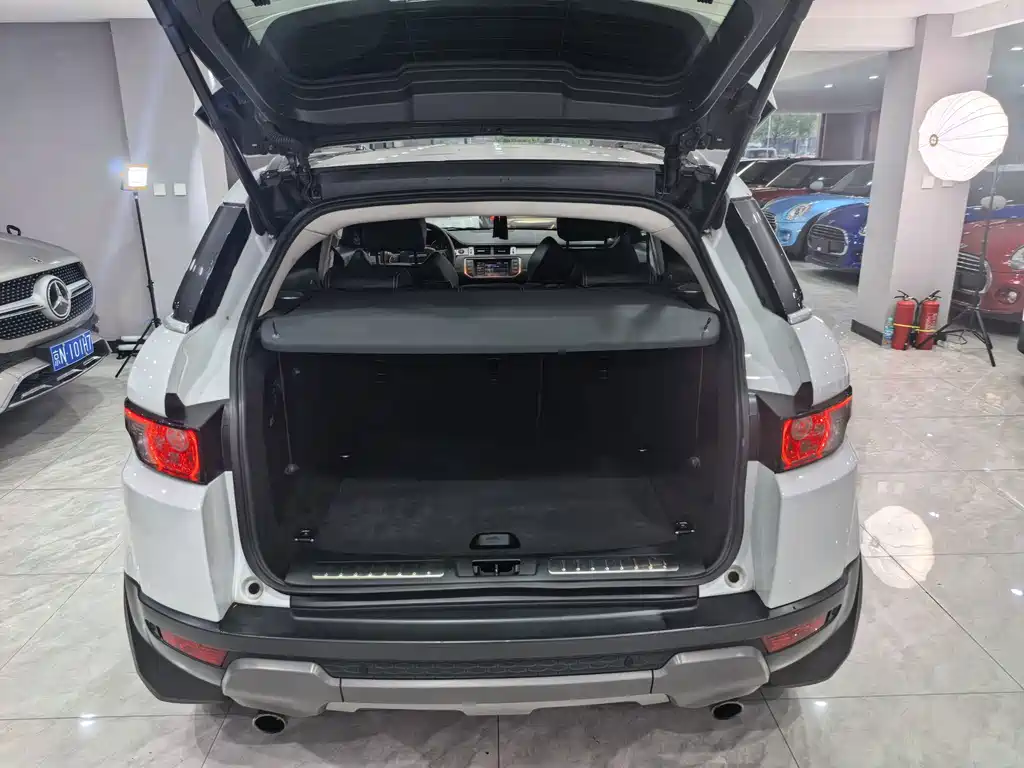 Land Rover Range Rover Evoque 2013 — фото 18