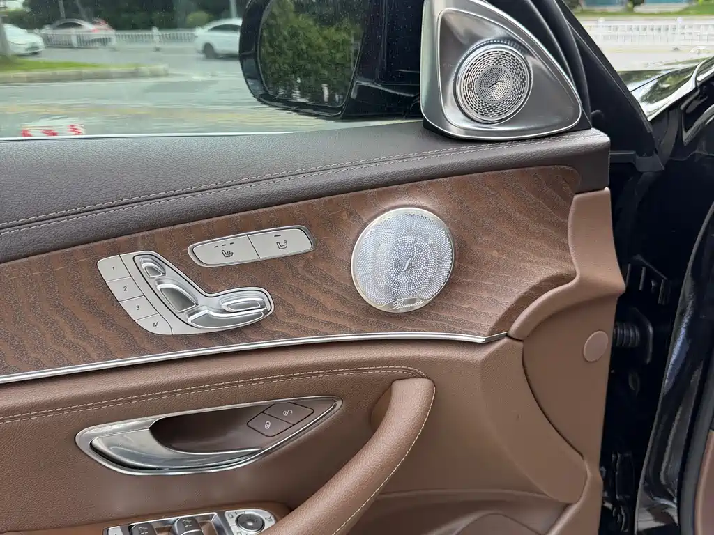 Mercedes-Benz E-Class 2019