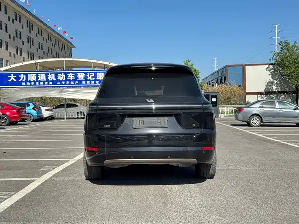 Li Auto L9 2025