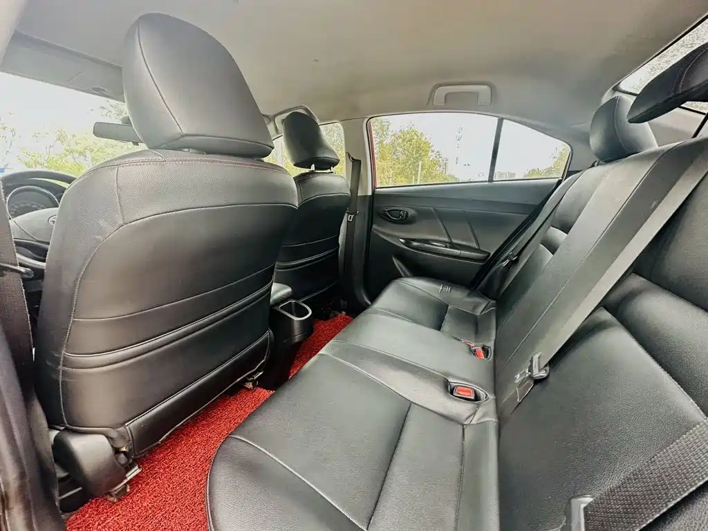 Toyota Yaris L 2017