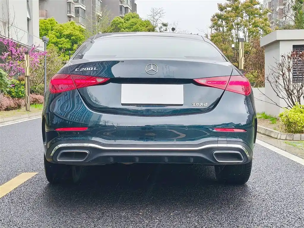 Mercedes-Benz C-Class 2024
