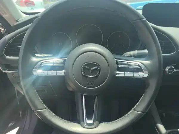 Mazda 3 Axela 2024