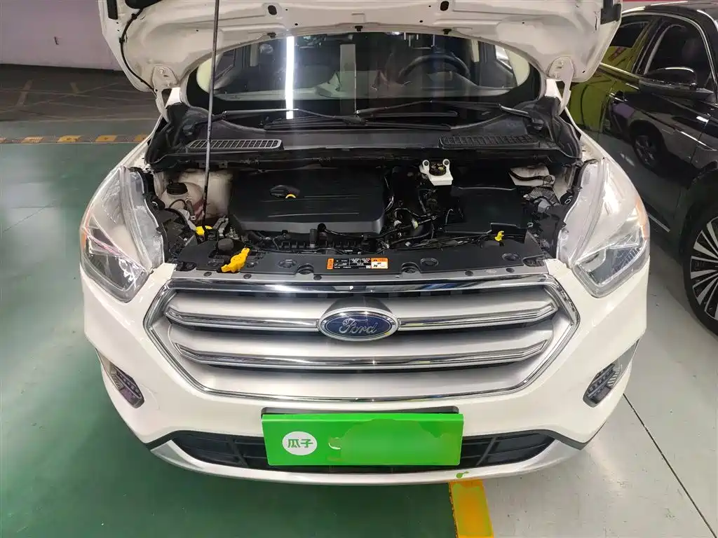 Ford Kuga 2017 — фото 16