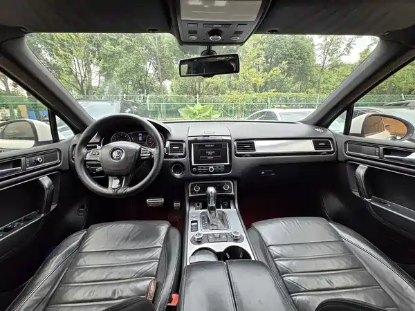 Volkswagen Touareg 2013
