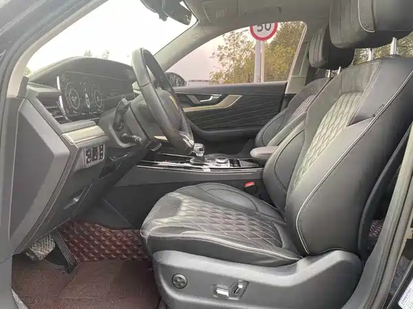 Hongqi HS5 2020